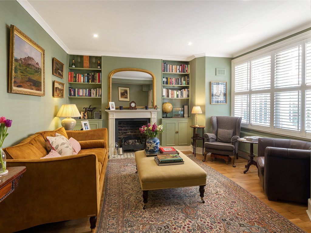 2 bed flat for sale in Lurline Gardens, London SW11, £775,000 Zoopla