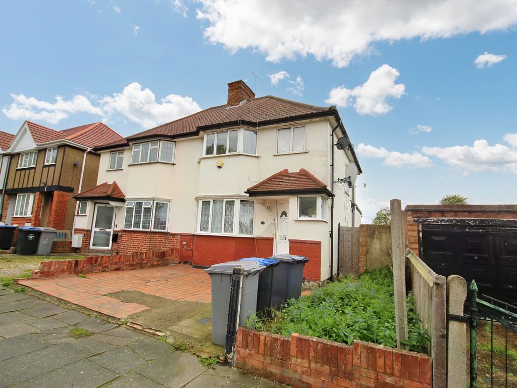 3 bed semidetached house for sale in St. Michaels Avenue, Wembley