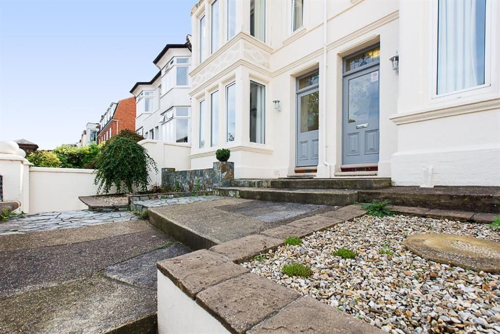 1 bed property to rent in Heavitree Road, Exeter EX1, £758 pcm Zoopla