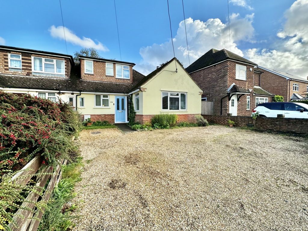 3 bed semidetached house for sale in College Road, College Town