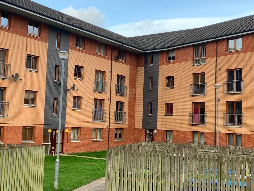 1 bed flat to rent in Dalmarnock Drive, Bridgeton, Glasgow G40 Zoopla