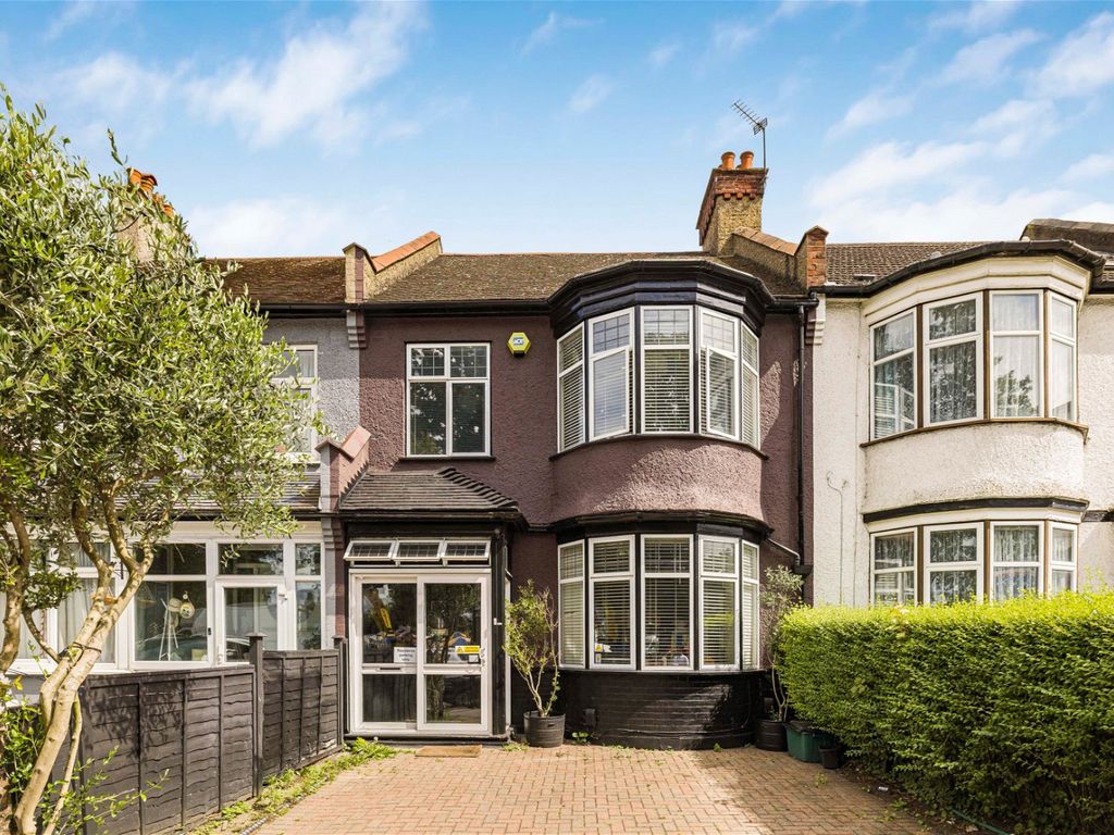 3 bed terraced house for sale in Lower Road, CR0