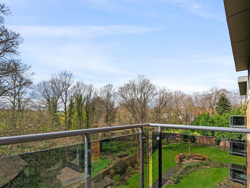 2 bed flat for sale in Kenton Road, Gosforth, Newcastle Upon Tyne NE3