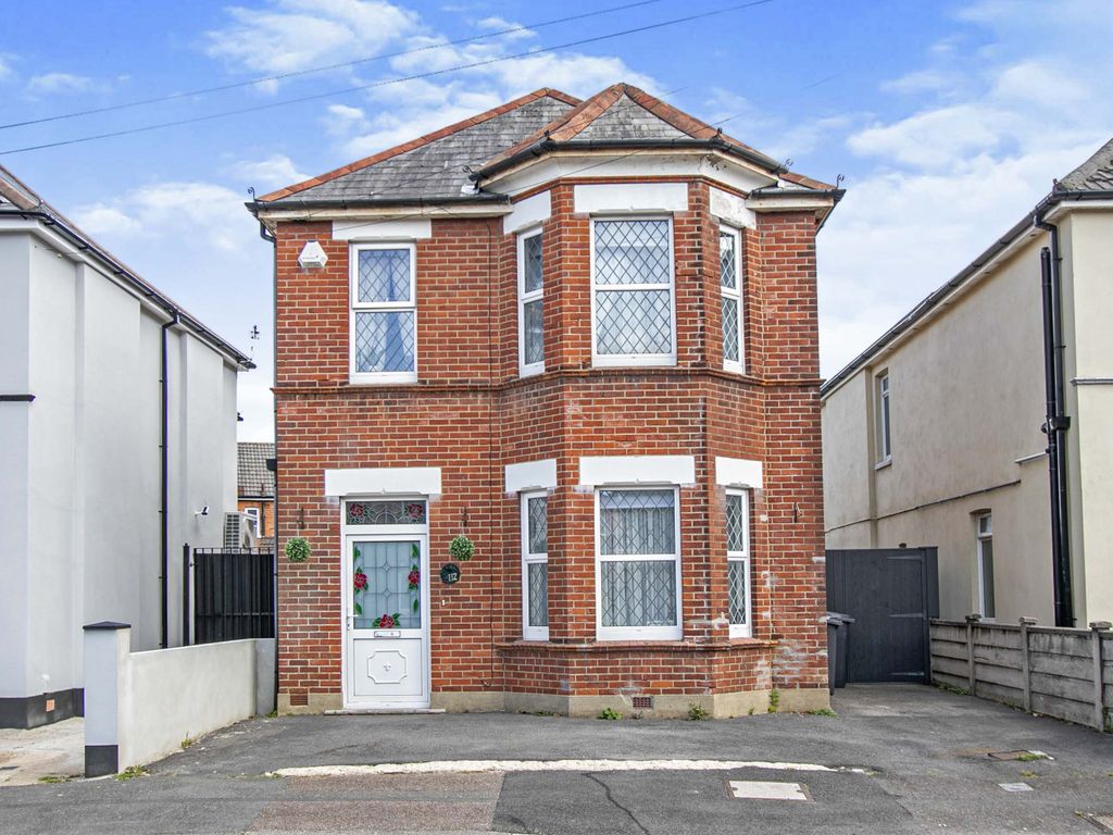 Bennett Road, Charminster, Bournemouth, Dorset BH8  