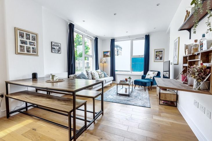 Fairbourne Road, Clapham, Greater London SW4  