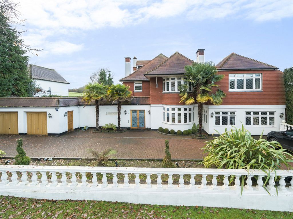 6 bed detached house for sale in Pembroke Road, Northwood HA6 Zoopla