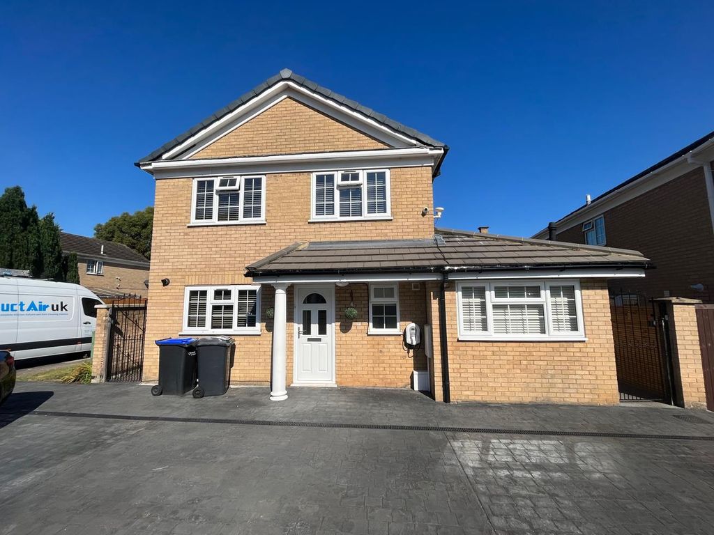 2 bed bungalow to rent in Hertford Court, Little Billing, Northampton