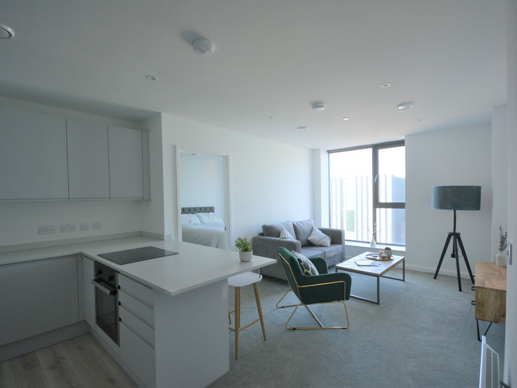 2 bed flat to rent in Trafford Wharf Road, Trafford Park, Manchester