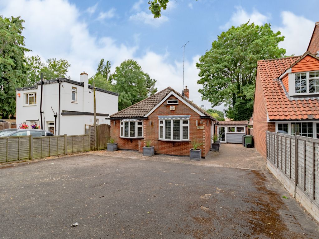 4 bed bungalow for sale in Stoney Road, Bracknell, Berkshire RG42 Zoopla
