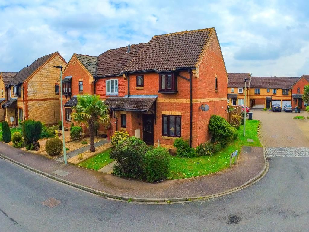 3 bed end terrace house for sale in Clover Avenue, Bedford
