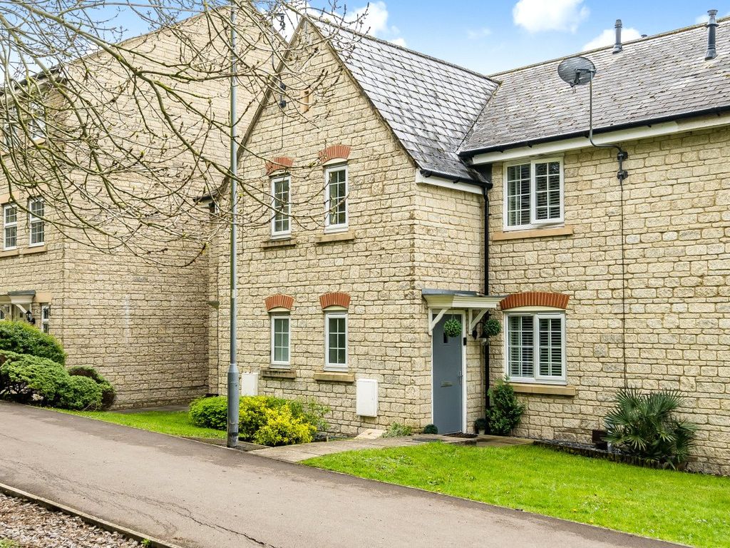 2 bed terraced house for sale in Brean Road, Blunsdon St Andrew