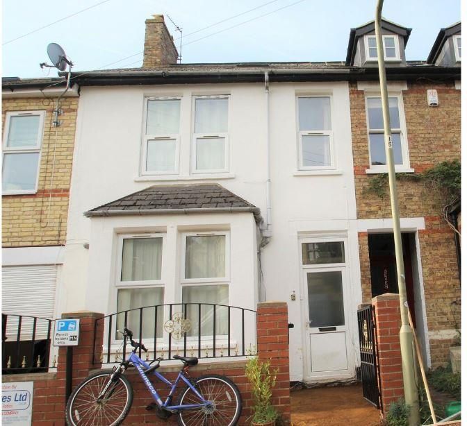 5 bed terraced house to rent in St Marys Road, Cowley Road OX4, £3,375