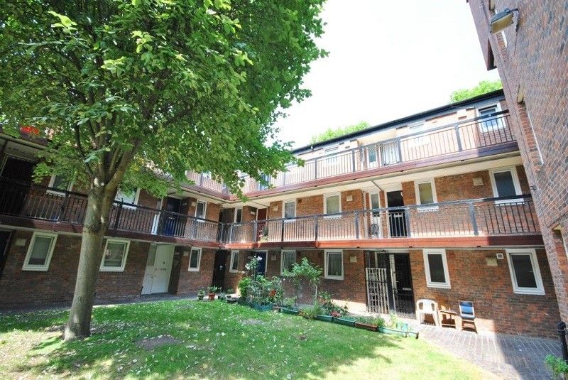 47 Langdale Close Walworth London SE17