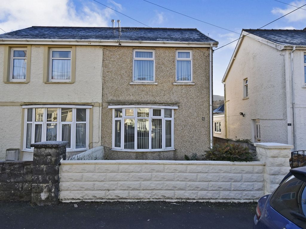 3 bed semidetached house for sale in Llewellyn Street, Glynneath