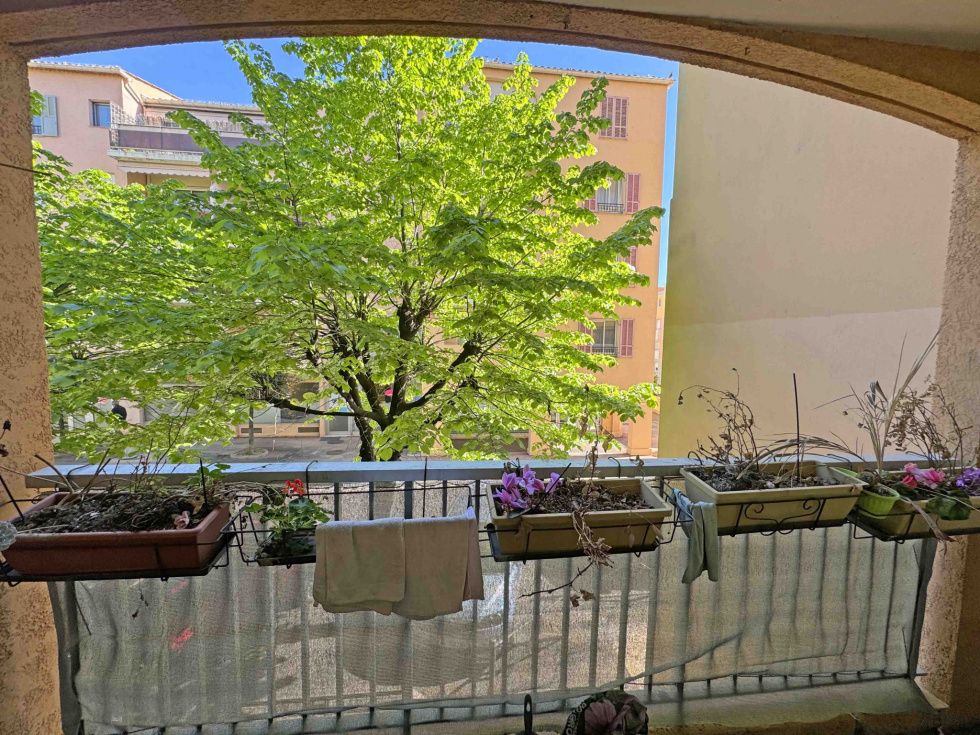 1 bed apartment for sale in Vence, ProvenceAlpesCote D'azur, 06