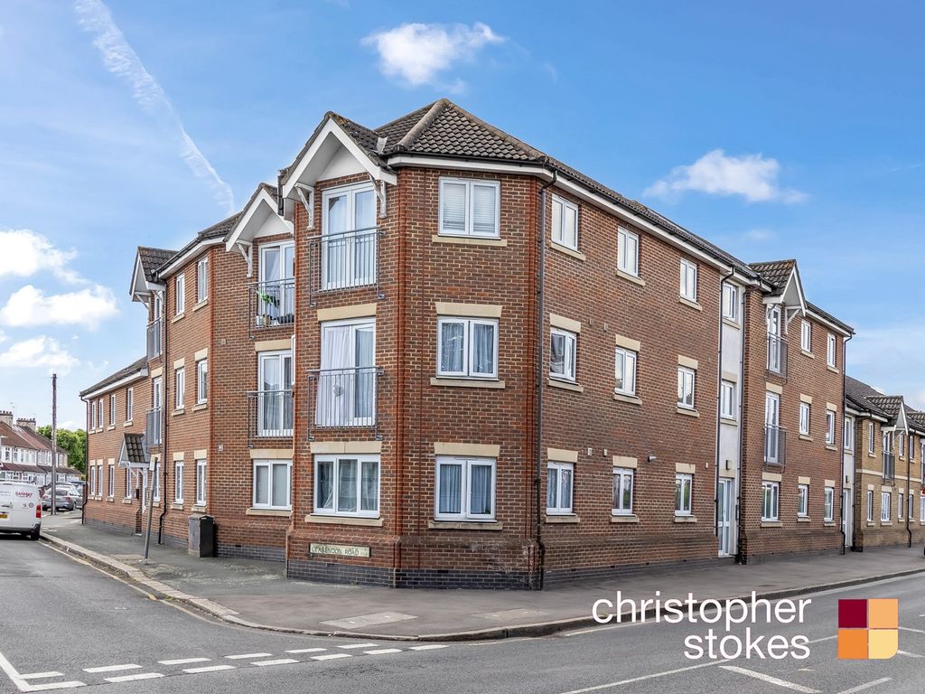 2 bed flat for sale in Clarendon Road, Cheshunt, Waltham Cross EN8 Zoopla