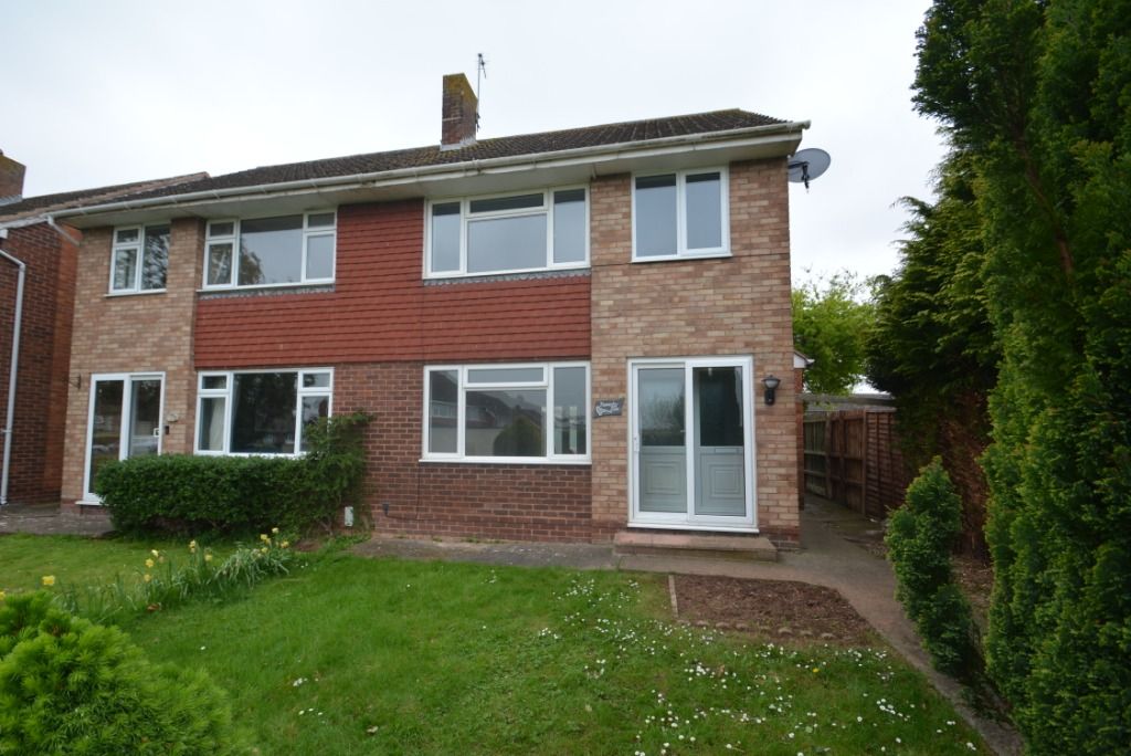 3 bed semi-detached house for sale in hewitt avenue, hereford hr4