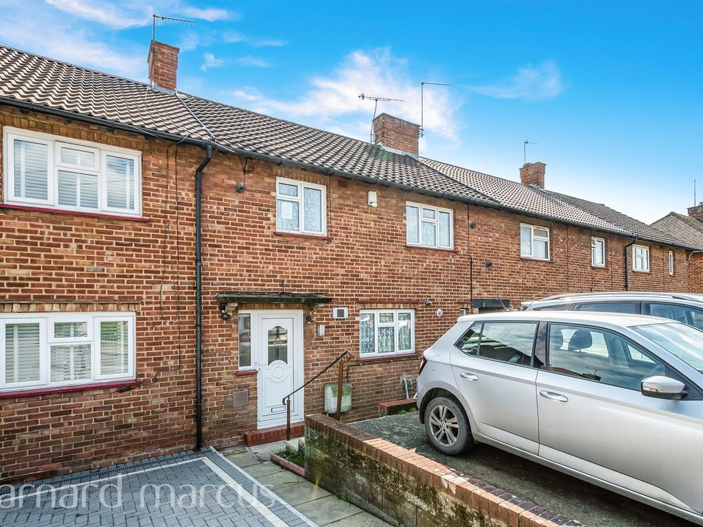 3 bed terraced house for sale in Ockleys Mead, Godstone RH9 Zoopla
