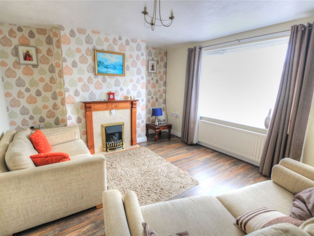 3 bed semidetached house for sale in Tennyson Road, Chilton, Ferryhill