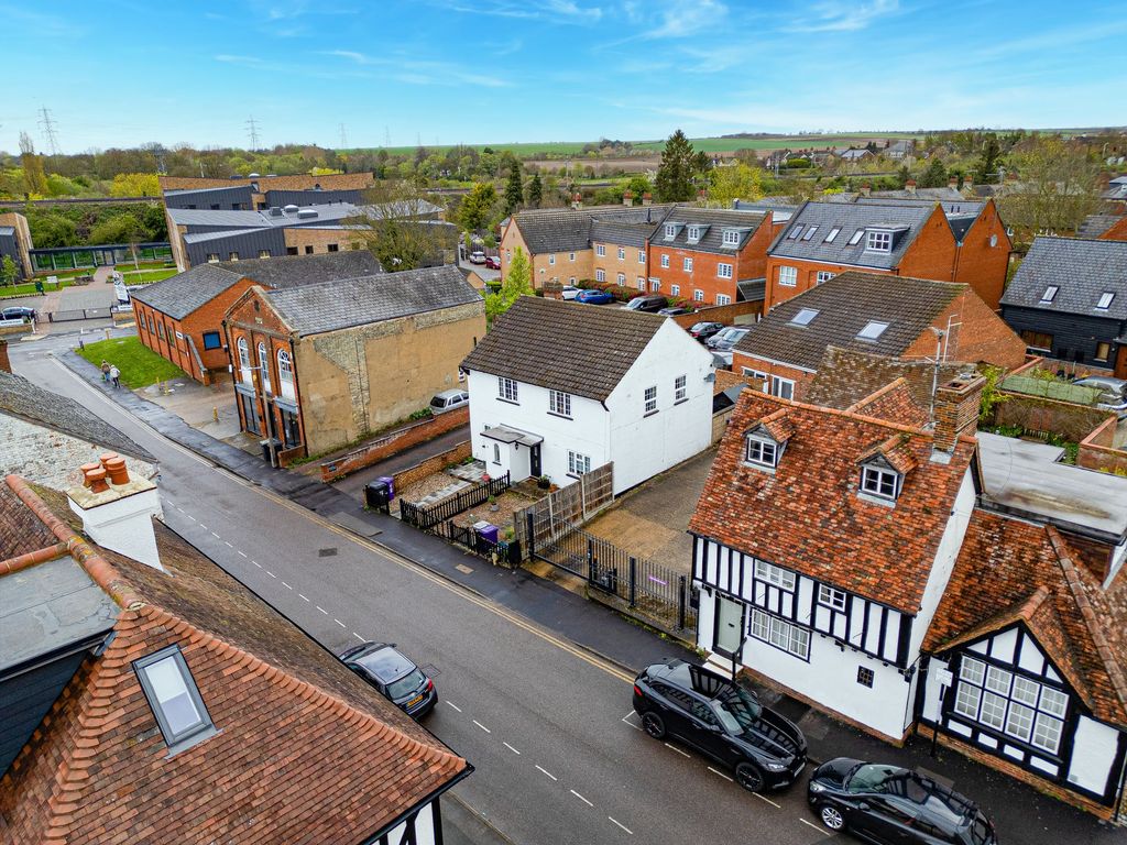 4 bed detached house for sale in Church Street, Baldock SG7, £675,000