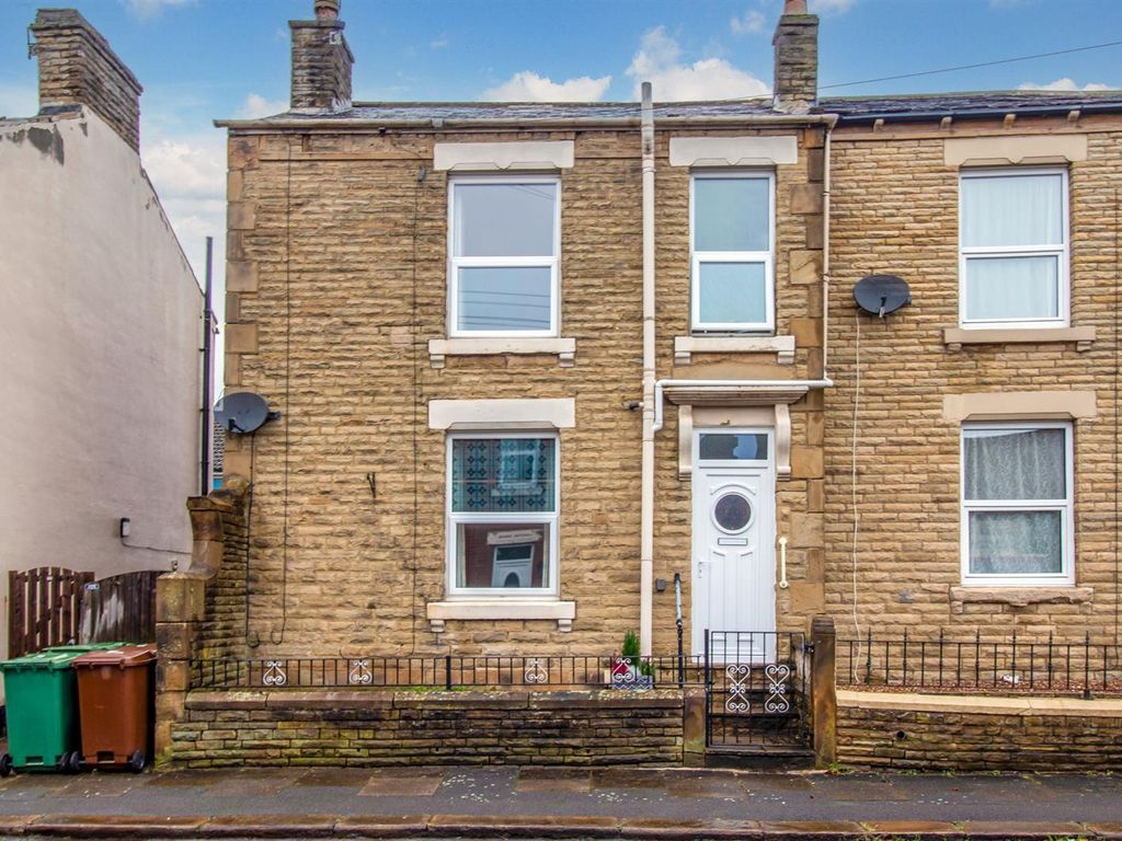 2 bed end terrace house for sale in Wycliffe Street, Ossett WF5, £139,950 Zoopla