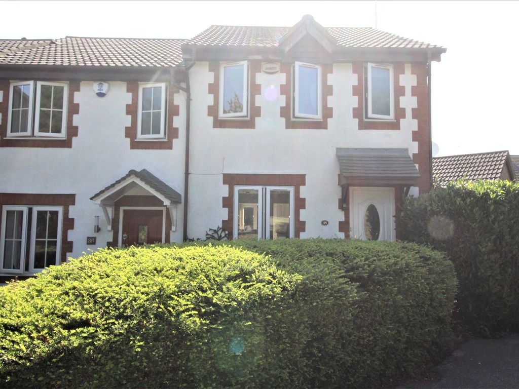 3 bed end terrace house to rent in Rosebank Gardens, Northfleet