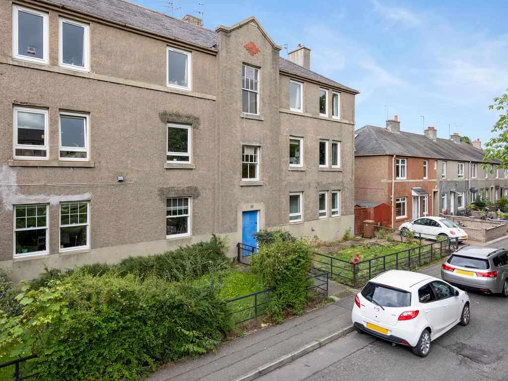 2 bed flat for sale in 98/2 Warriston Road, Edinburgh EH7, £185,000