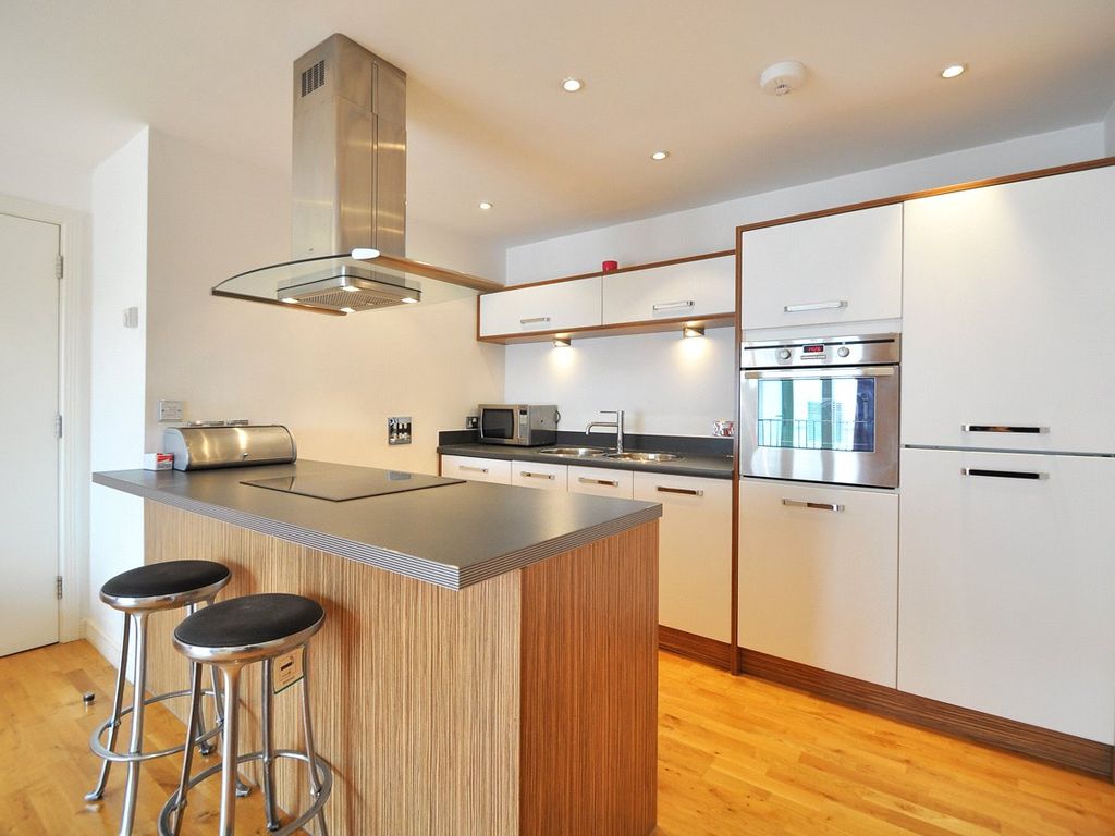 2 bed flat to rent in Crown Lane, Maidenhead, Berkshire SL6 Zoopla