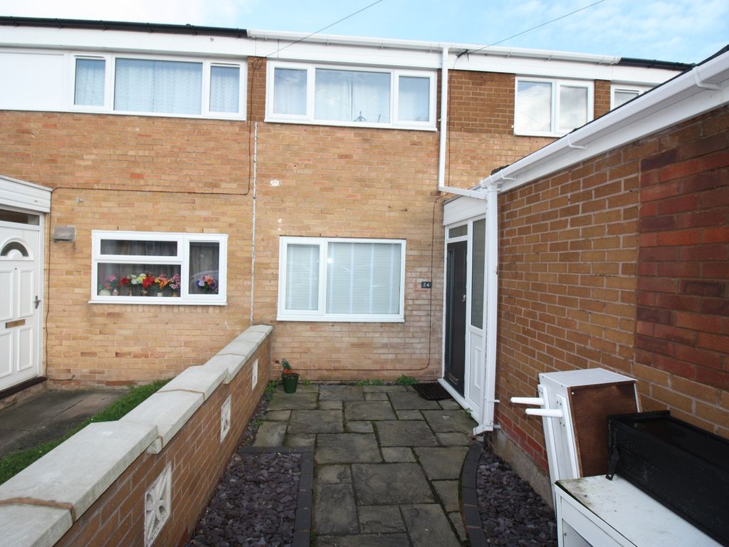 3 bed terraced house to rent in Campion Close, Coventry, West Midlands