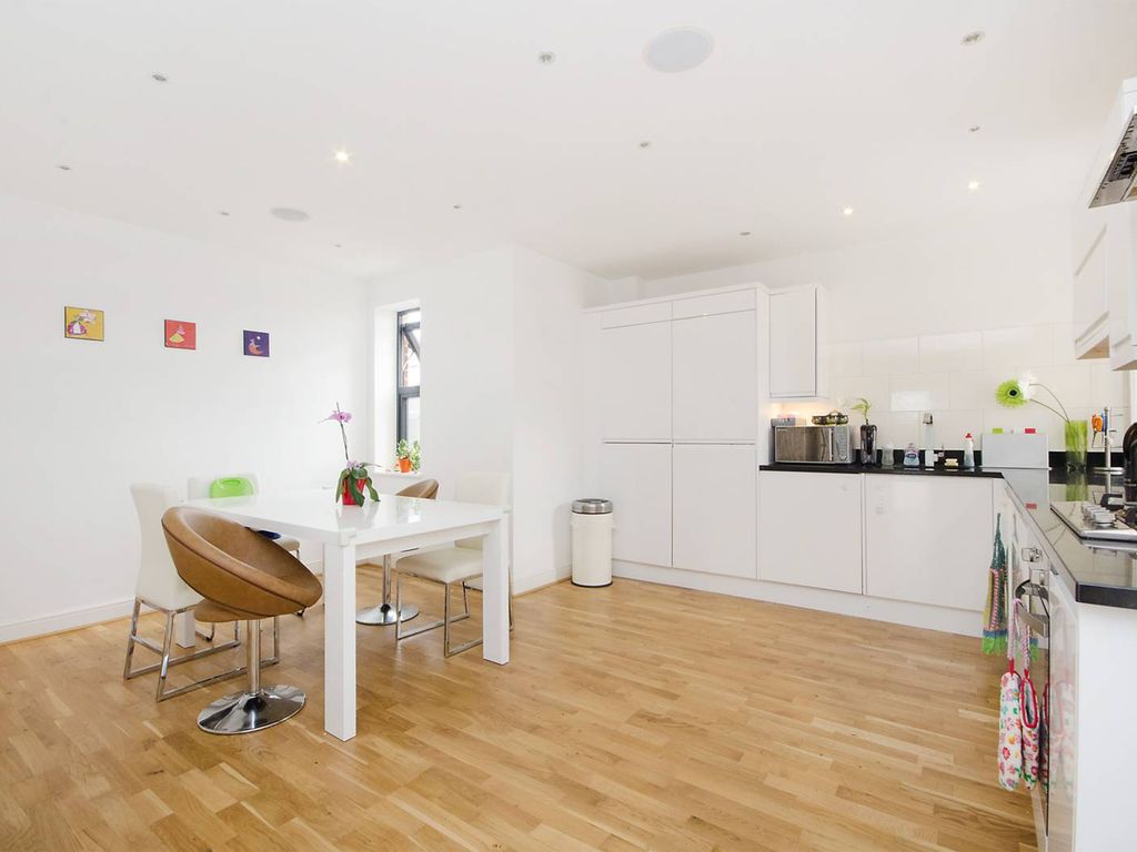 4 bed flat to rent in Wilton Crescent, Wimbledon, London SW19 Zoopla