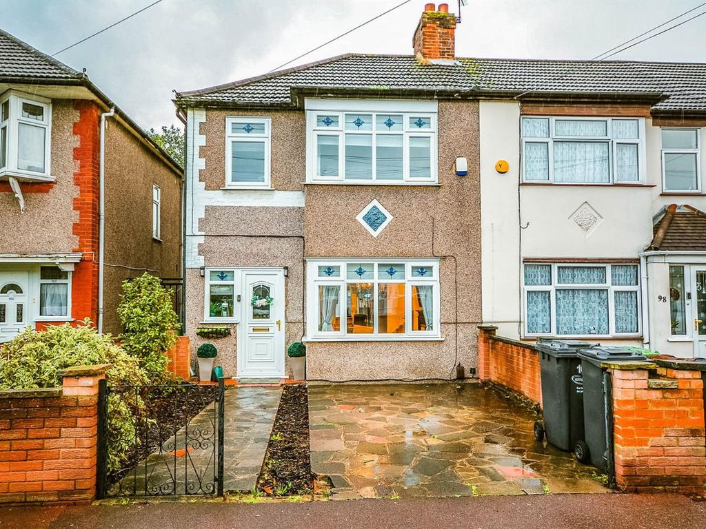 3 bed terraced house for sale in Western Avenue, Dagenham RM10 Zoopla