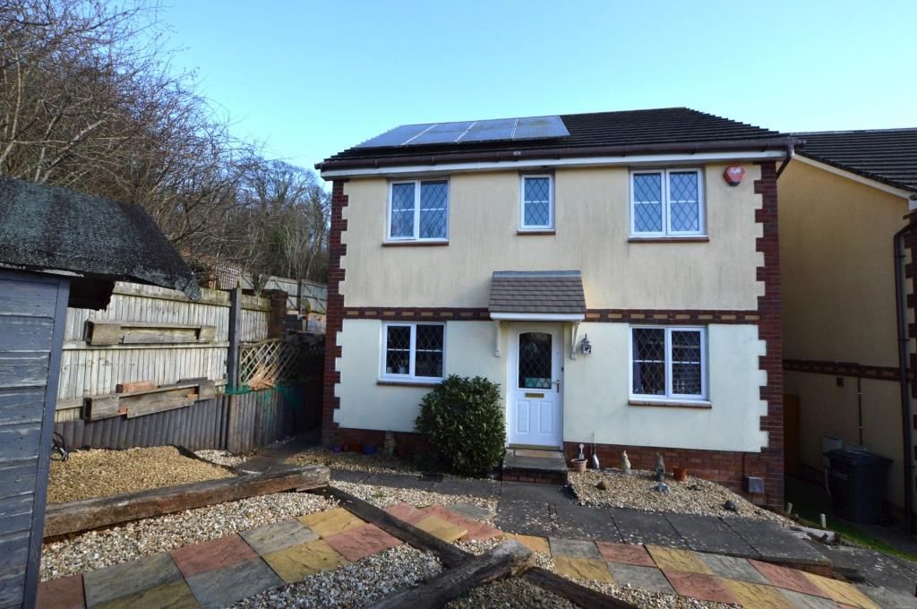 4 bed detached house for sale in Mallard Close, The Willows, Torquay