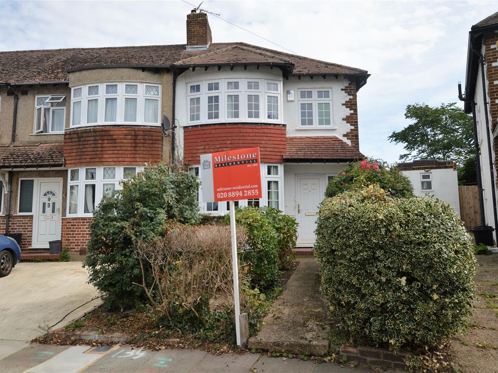 3 bed end terrace house for sale in Wills Crescent, Whitton, Hounslow