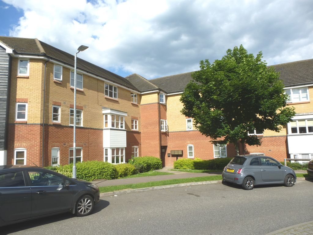 2 bed flat for sale in Plomer Avenue, Hoddesdon EN11 Zoopla
