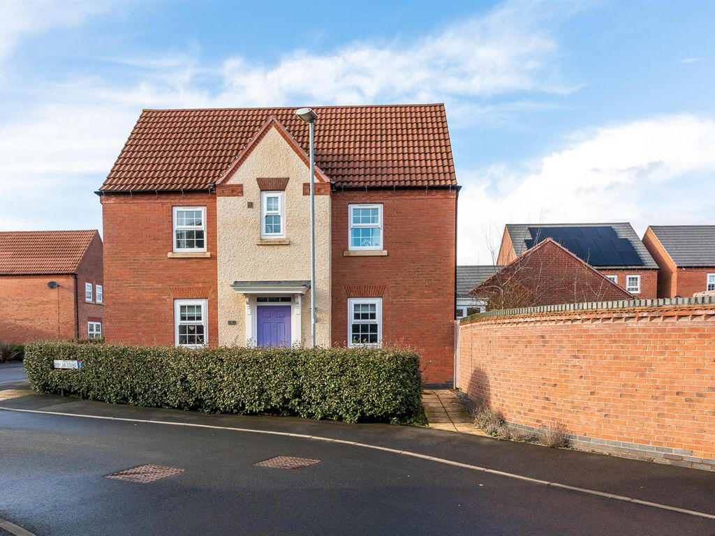 3 bed detached house for sale in Yew Tree Road, Cotgrave, Nottingham