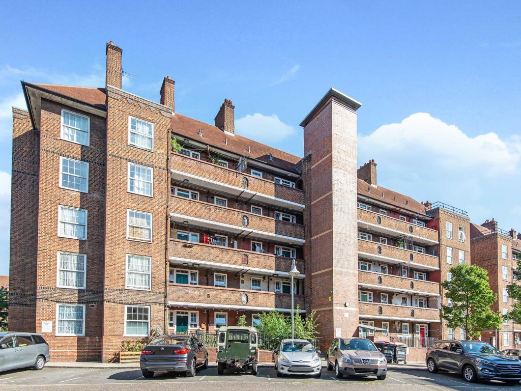 1 bed flat for sale in Pembury Close, Clapton, London E5, £350,000 Zoopla