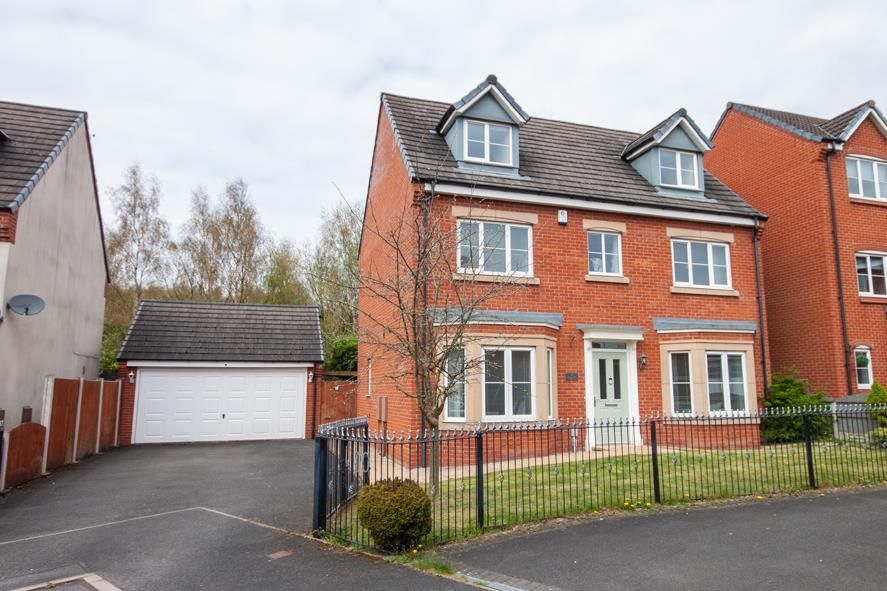5 bed detached house for sale in Woodbine Close, Huntington, Cannock