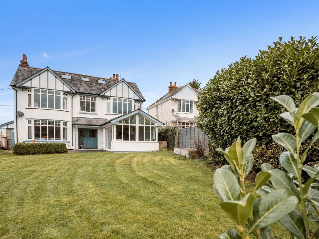 5 bed detached house for sale in Pill Lane, Barnstaple EX32, £650,000