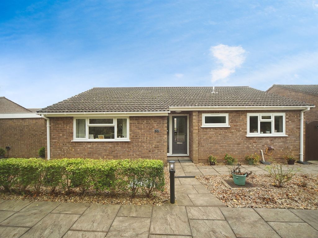 3 bed detached bungalow for sale in Barn Meads Road, Westford