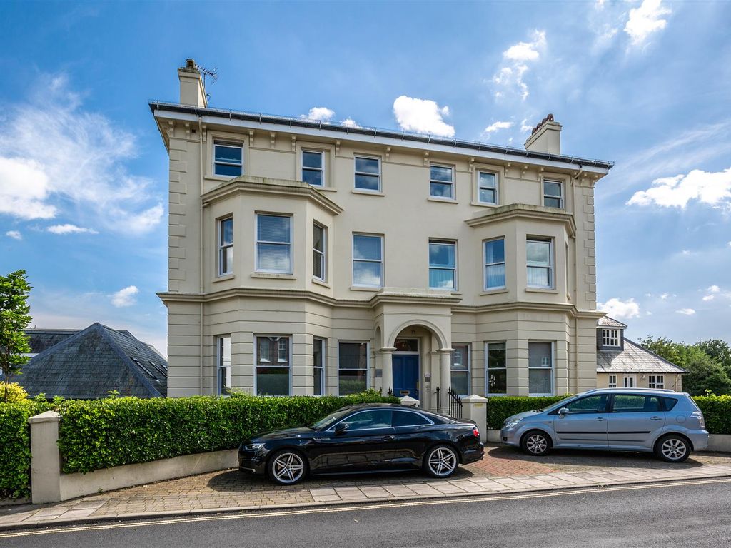3 bed flat for sale in St. Annes Crescent, Lewes BN7 Zoopla