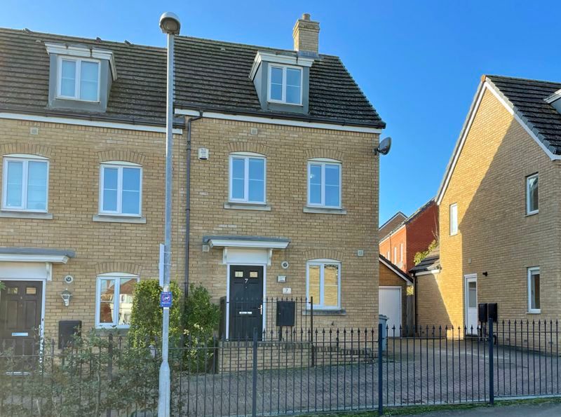 3 bed terraced house for sale in Winterton Close, Stamford PE9 Zoopla