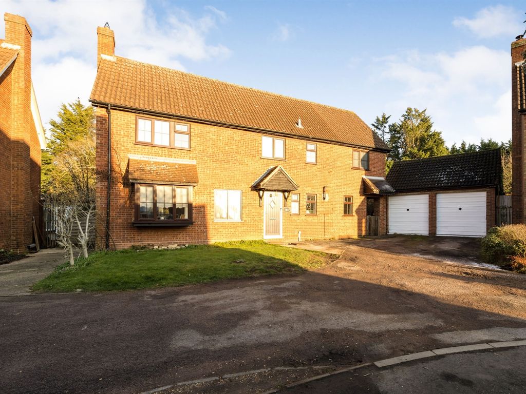 5 bed detached house for sale in Beech End, Alconbury, Huntingdon PE28