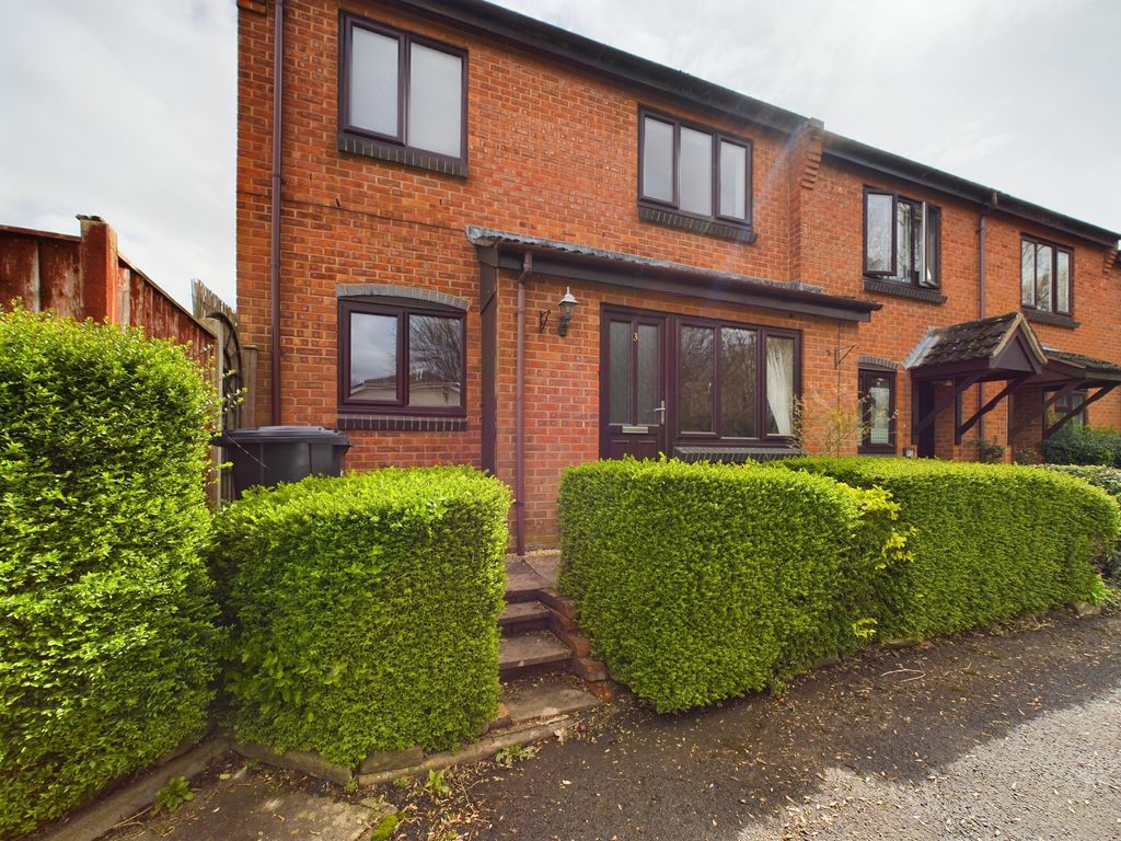 1 bed terraced house to rent in Chisel Close, Hereford HR4, £670 pcm Zoopla