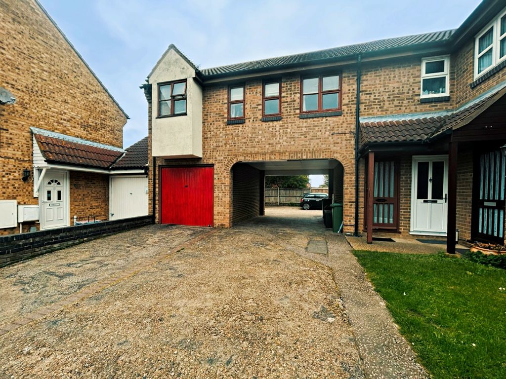 1 bed flat for sale in Dovecote, Shoeburyness, SouthendOnSea SS3 Zoopla