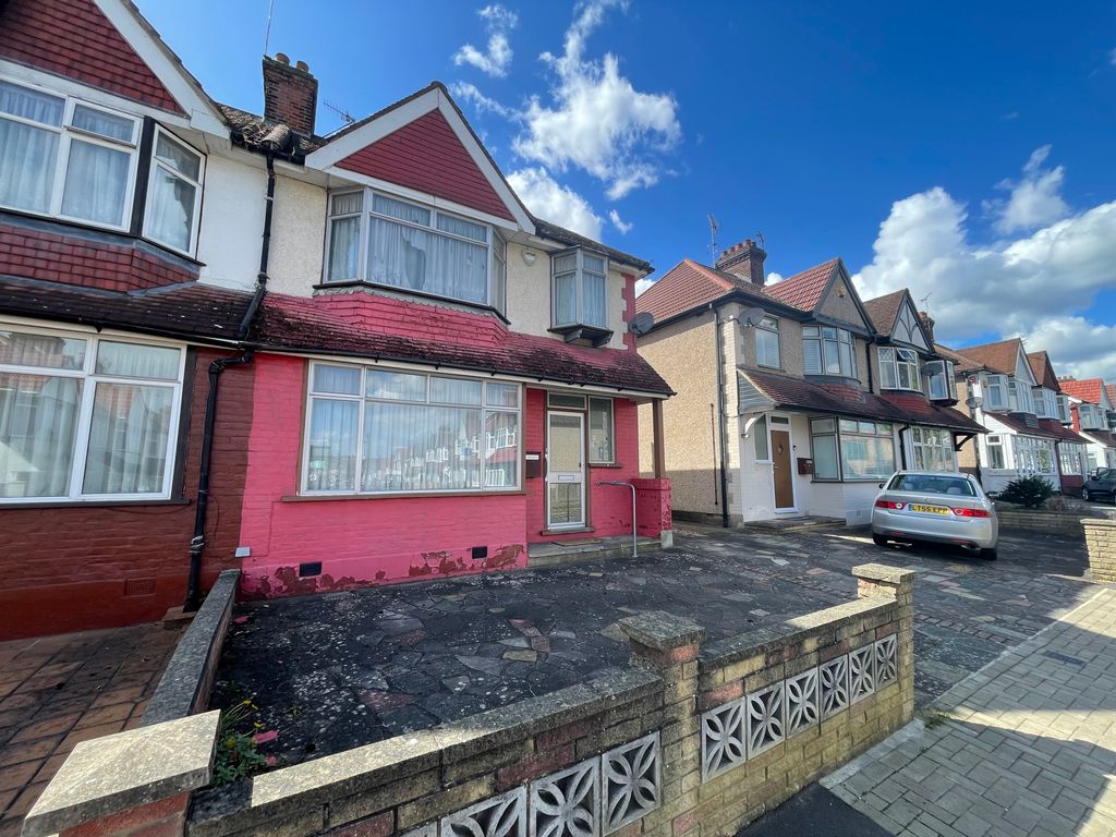 3 bed semidetached house for sale in College Road, Wembley HA9 Zoopla