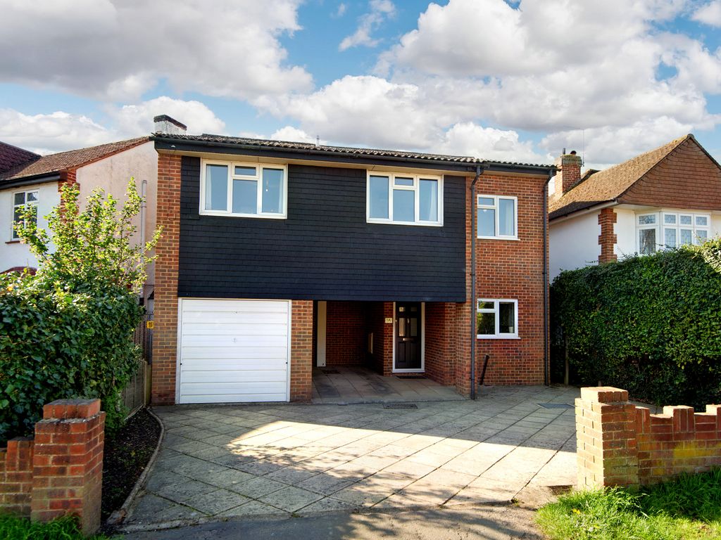 4 bed detached house for sale in Wheatsheaf Lane, Staines TW18 Zoopla