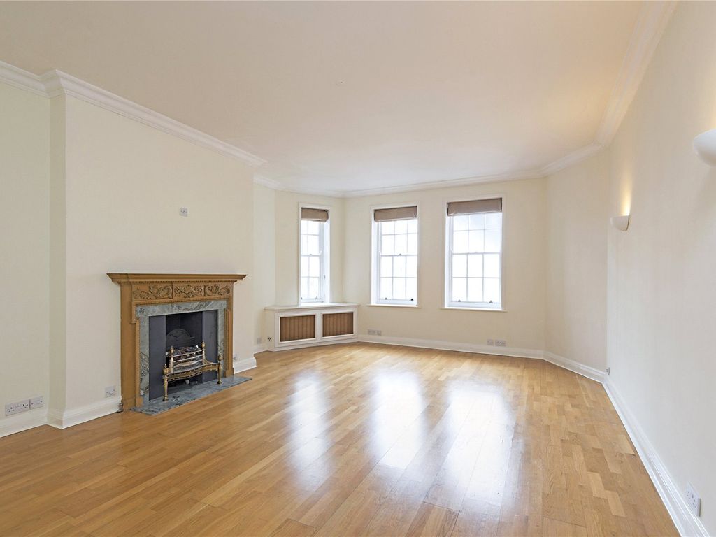 3 bed flat to rent in St Johns Wood Court, St Johns Wood Road NW8, £
