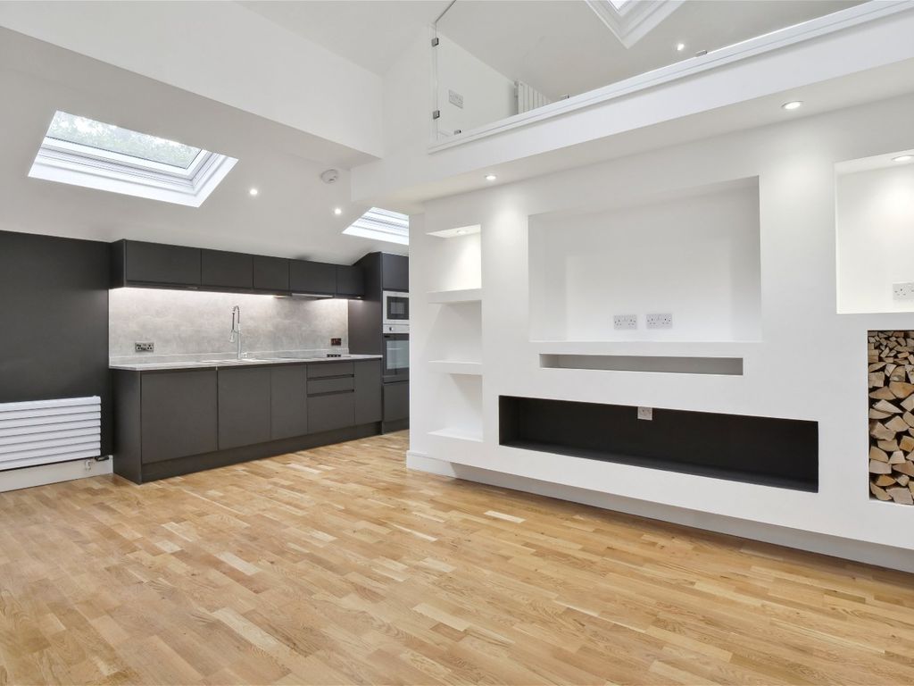 1 bed for sale in Kent House Road, Beckenham BR3, £325,000