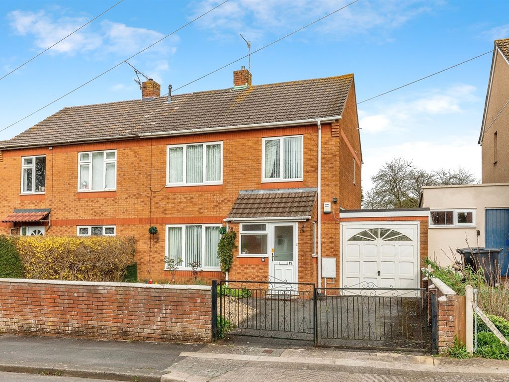 3 bed semidetached house for sale in Clavell Road, Henbury, Bristol