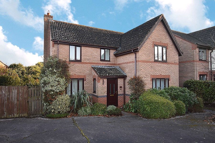 4 bed detached house for sale in Miller Way, Exminster, Exeter EX6 Zoopla
